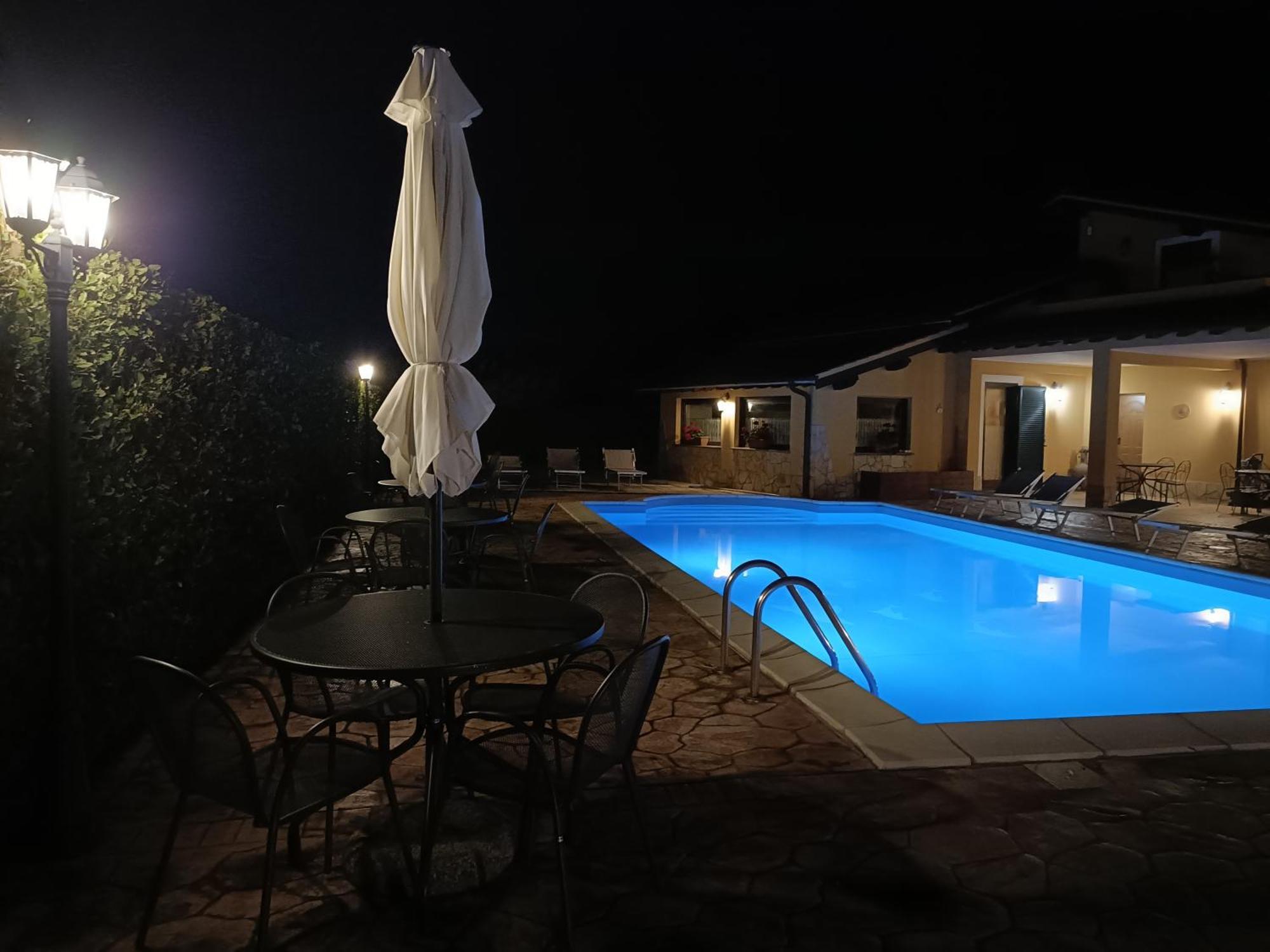 Bed and Breakfast L'Infinito Carbognano Экстерьер фото